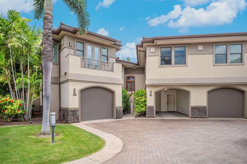 Hoolei Residences Coraltree Residence Collection — 4-Star Luxury Hotel in Kihei, United States
