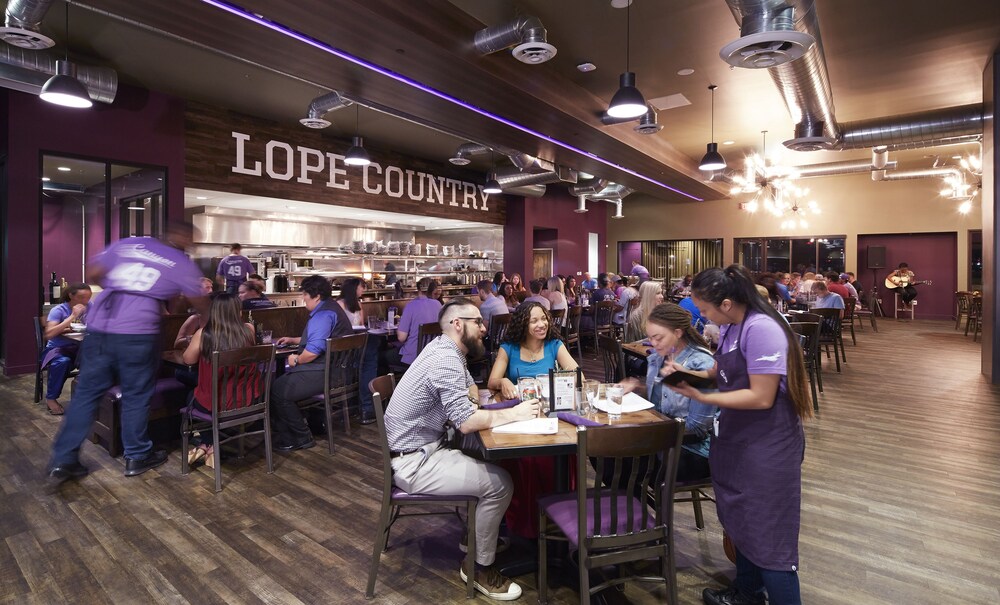 Grand Canyon University Hotel - photo 18