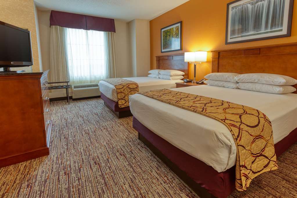 Drury Inn & Suites Indianapolis Northeast - photo 22