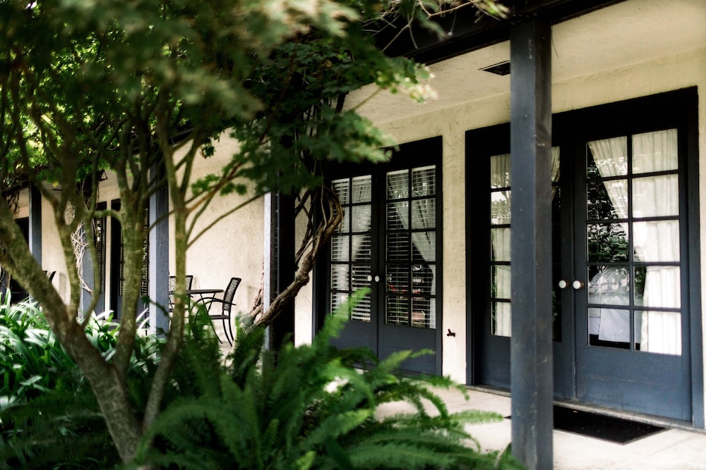 Merritt House Hotel - photo 20