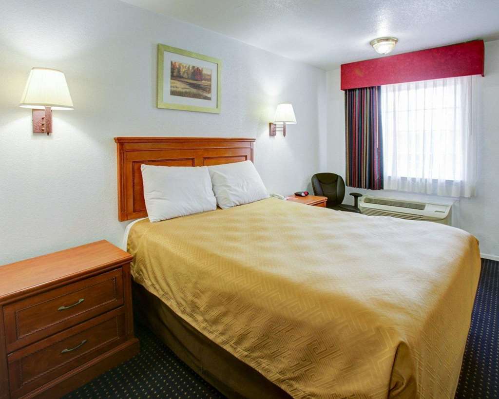 Econo Lodge Temple - photo 18