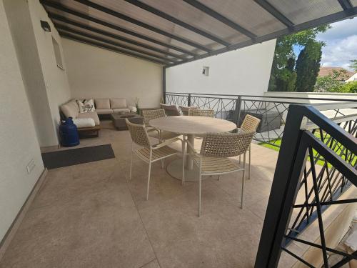 365 apartmány VAJANA & Jacuzzi — 4-Star Luxury Hotel in Piestany, Slovakia