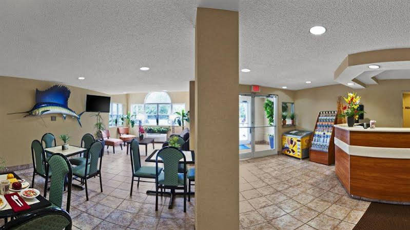 Microtel Inn & Suites by Wyndham Brunswick North - featured photo
