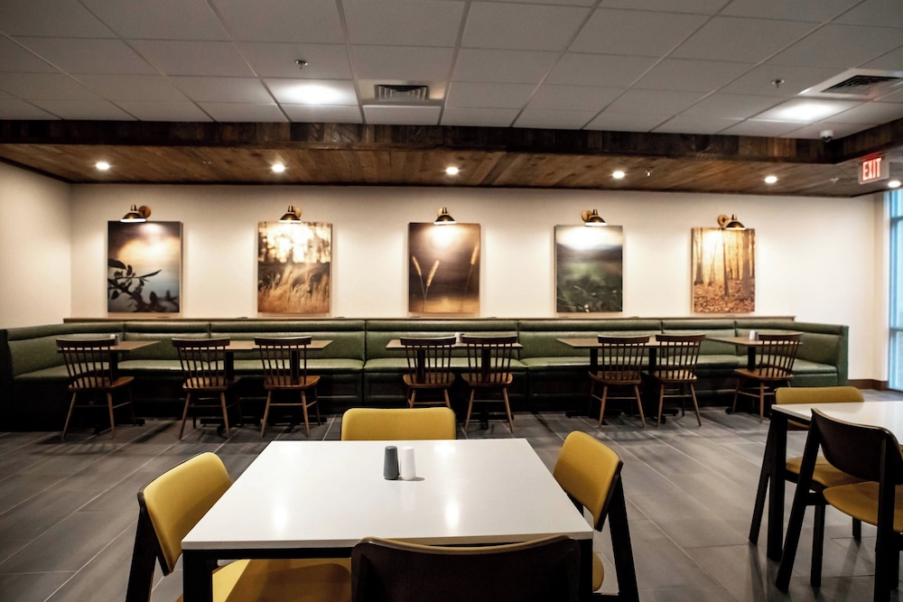 Fairfield Inn & Suites by Marriott Richmond Airport - photo 23