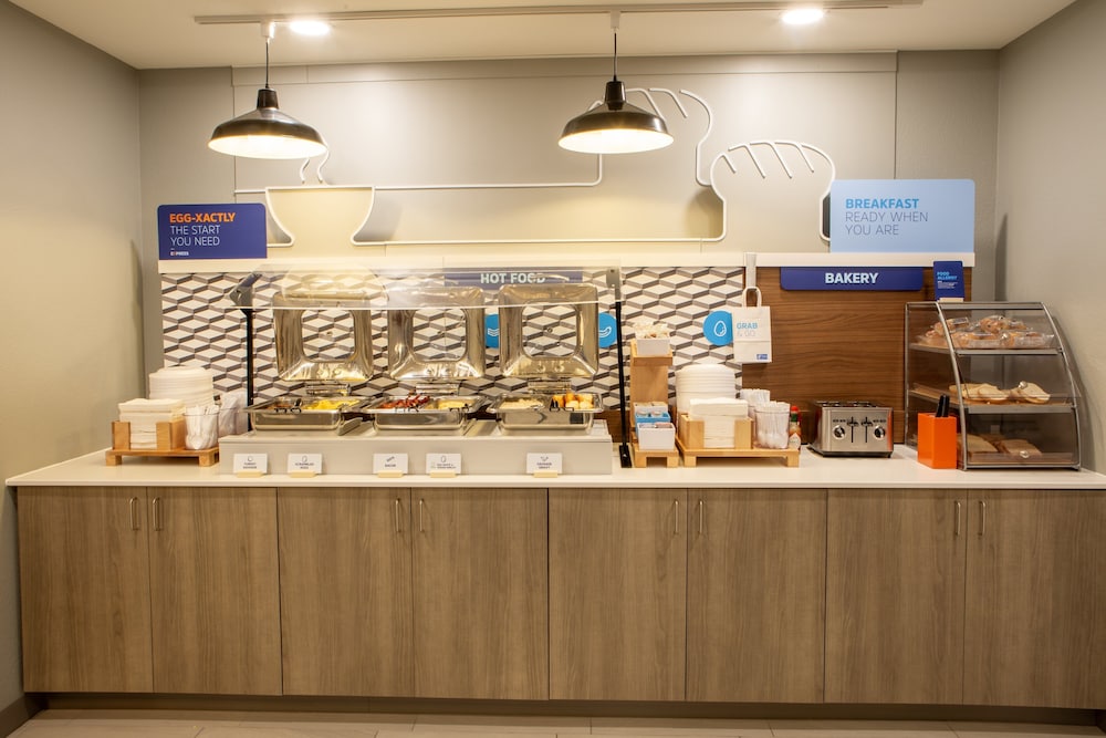 Holiday Inn Express & Suites Sioux City Southern Hills by IHG - photo 79