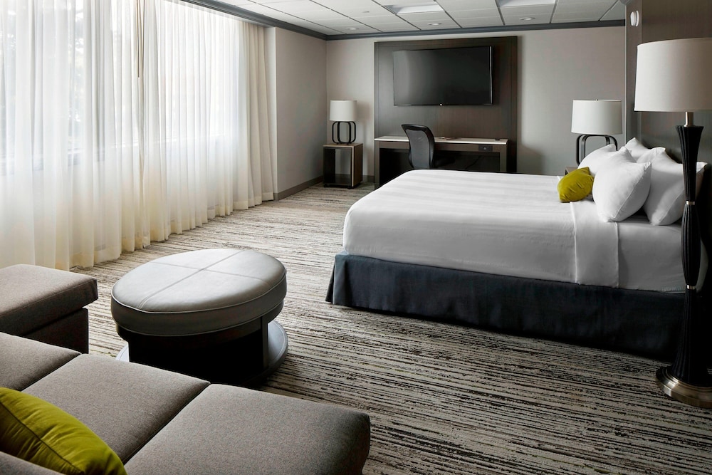 Marriott Cincinnati Airport - photo 13