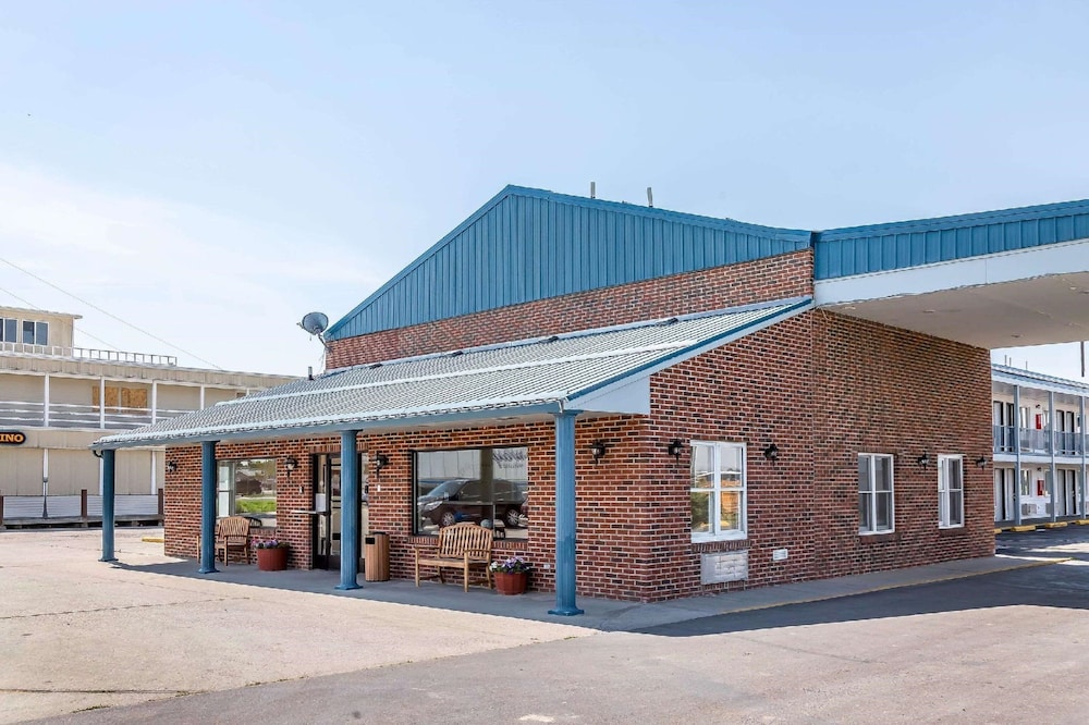 Super 8 by Wyndham Hardin Little Bighorn Battlefield - featured photo