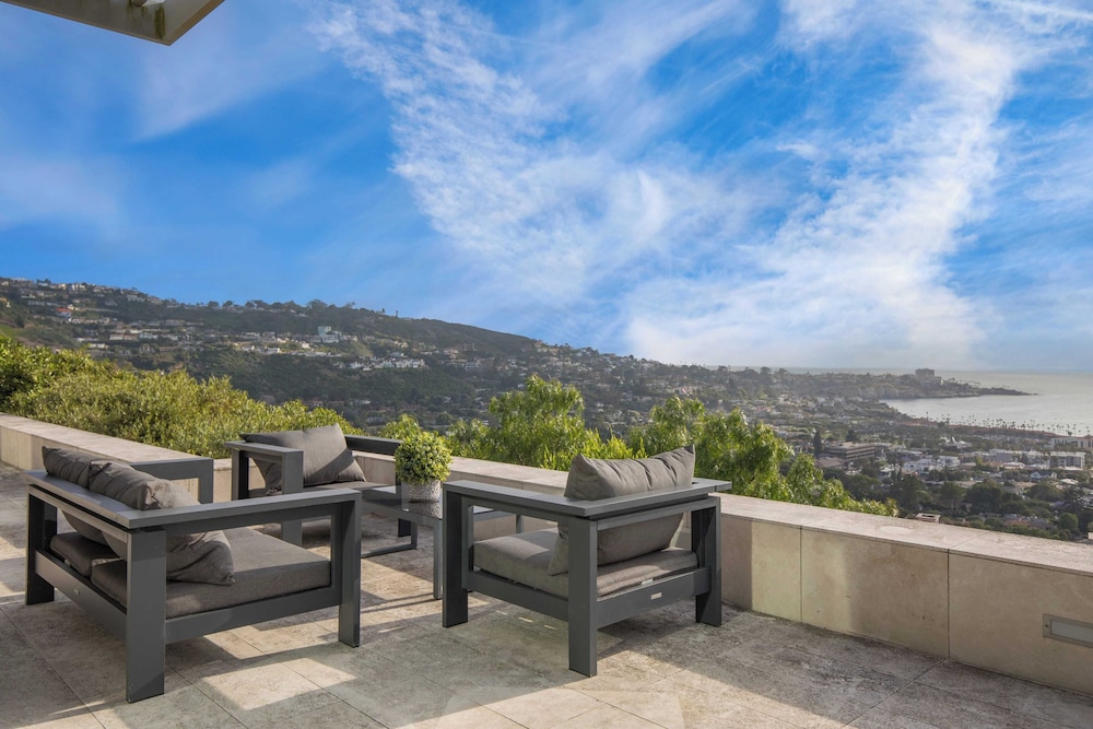 Jewel By Avantstay Panoramic Ocean Views In La Jolla — La Jolla