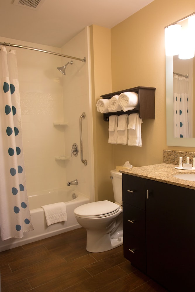 TownePlace Suites by Marriott Lincoln North - photo 12