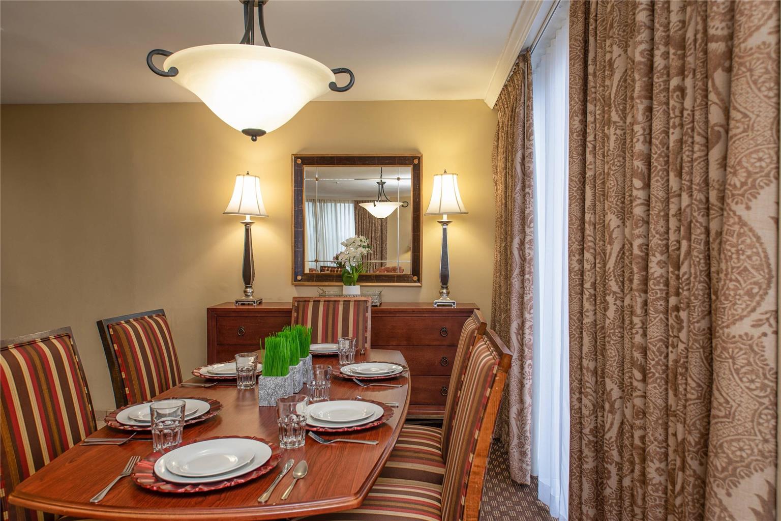 Arlington Court Suites a Clarion Collection Hotel - photo 33