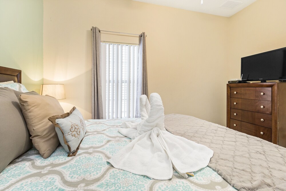 4 Bedrooms 3 Bathrooms Terra Verde 4725 Vb - photo 3