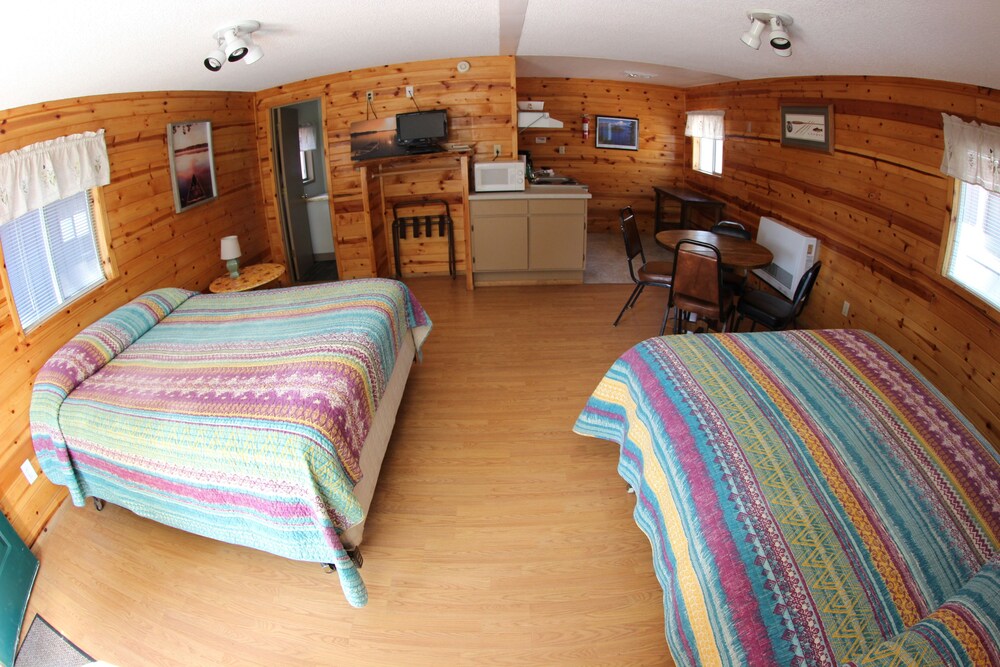 Crater Lake Resort - photo 14