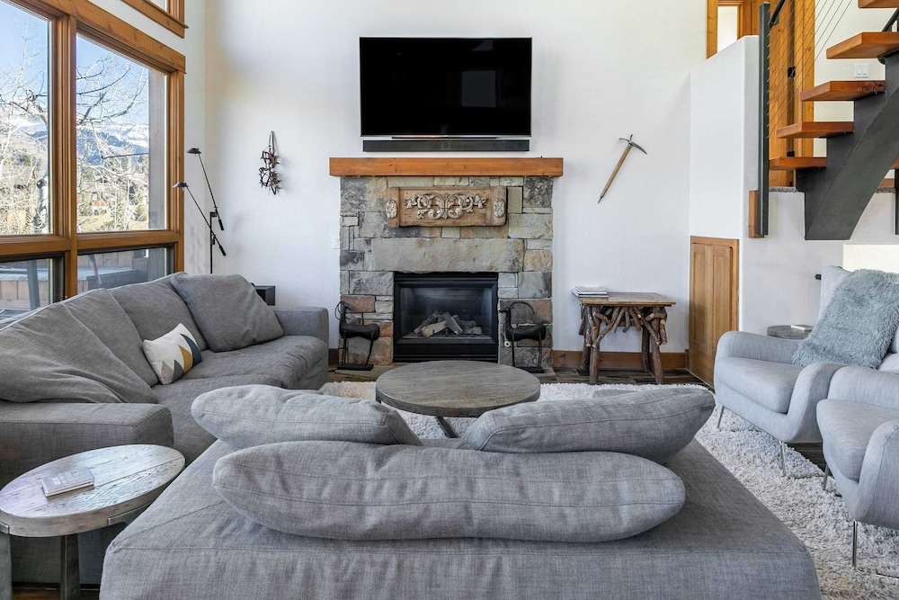 Adams Ranch Retreat by Avantstay Free Shuttle 2 Mountain Village & Telluride Ski Resort - photo 7