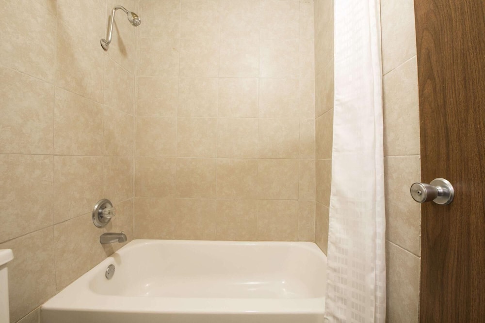 Executive Inn Stillwater - photo 2