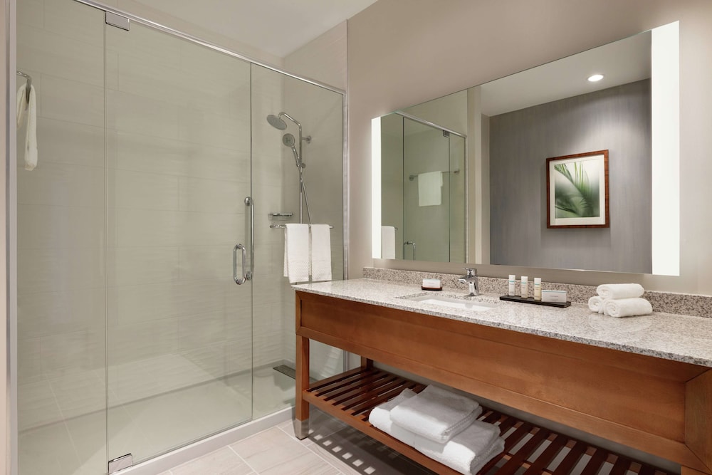 Embassy Suites by Hilton Sarasota FL - photo 25