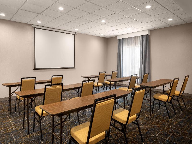 Hampton Inn & Suites Moline Quad City Int'l Aprt - photo 15