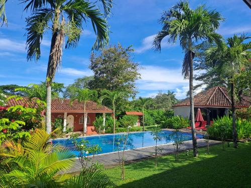 Casa Mapache — 4-Star Luxury Hotel in Belen, Costa Rica