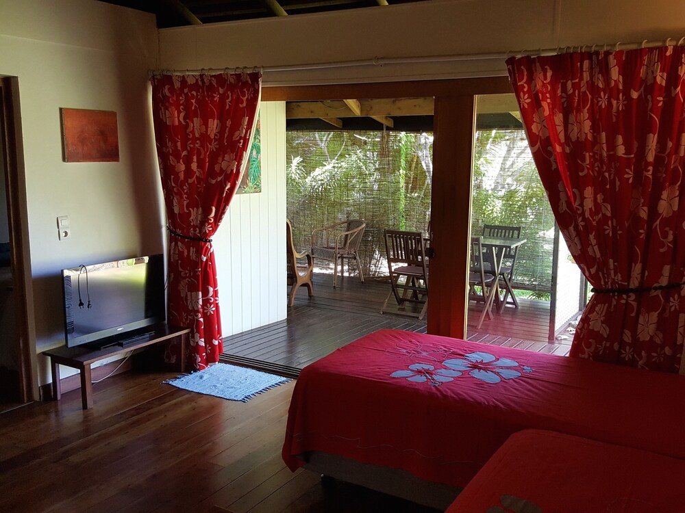 Poerani Moorea — Unknown City — photo 2