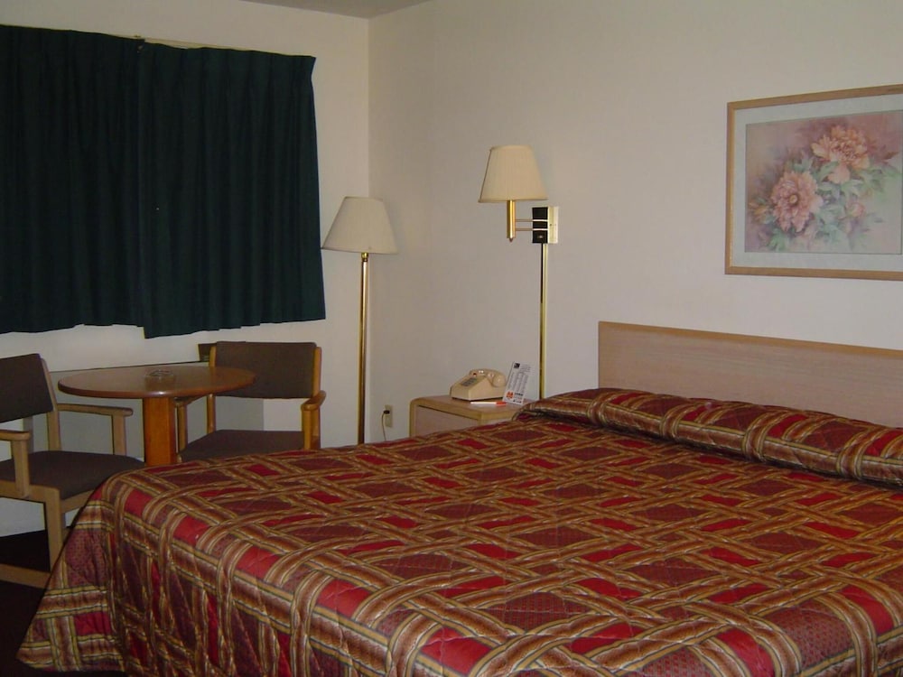 Heritage Inn - photo 20