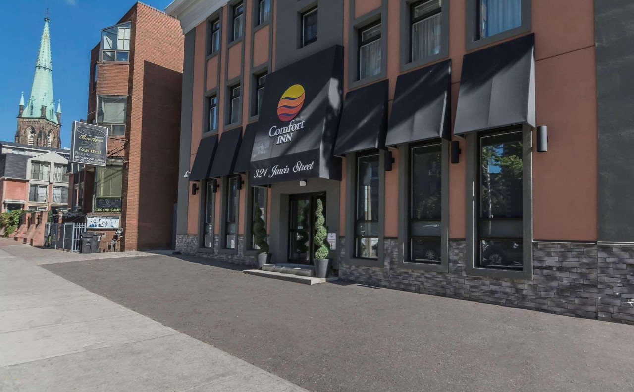 Comfort Inn City Centre — hotel in Toronto
