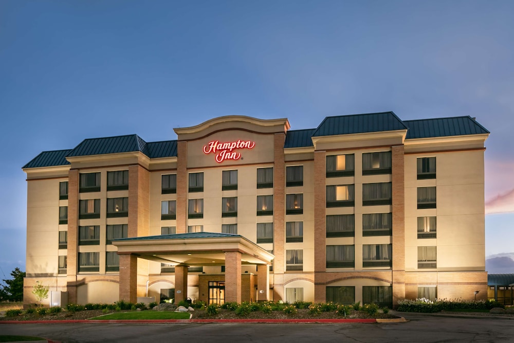 Hampton Inn Council Bluffs - photo 23