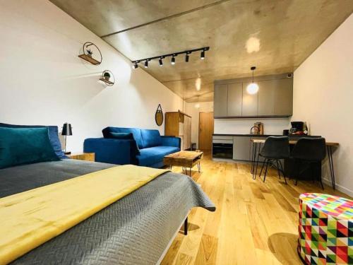 Studio Mango w Patio & Parking — 4-Star Luxury Hotel in Gliwice, Poland