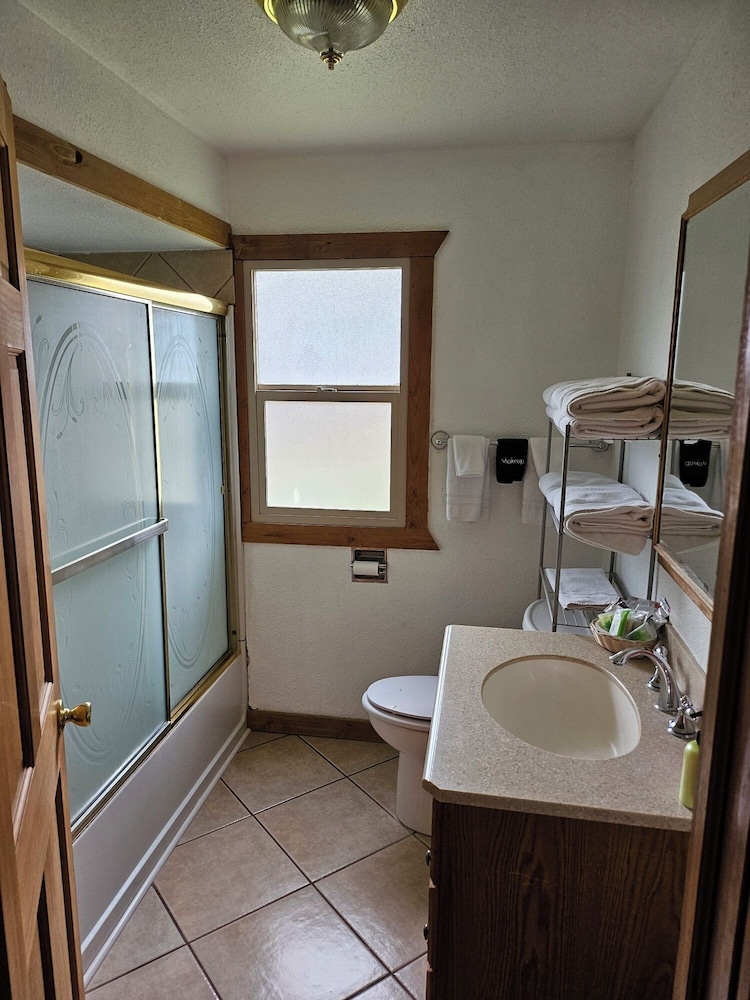 Hatch Station Motel and Restaurant - photo 10
