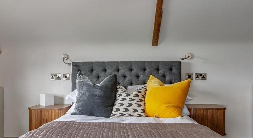 The Ingham Swan - carbon neutral hotel in Hingham