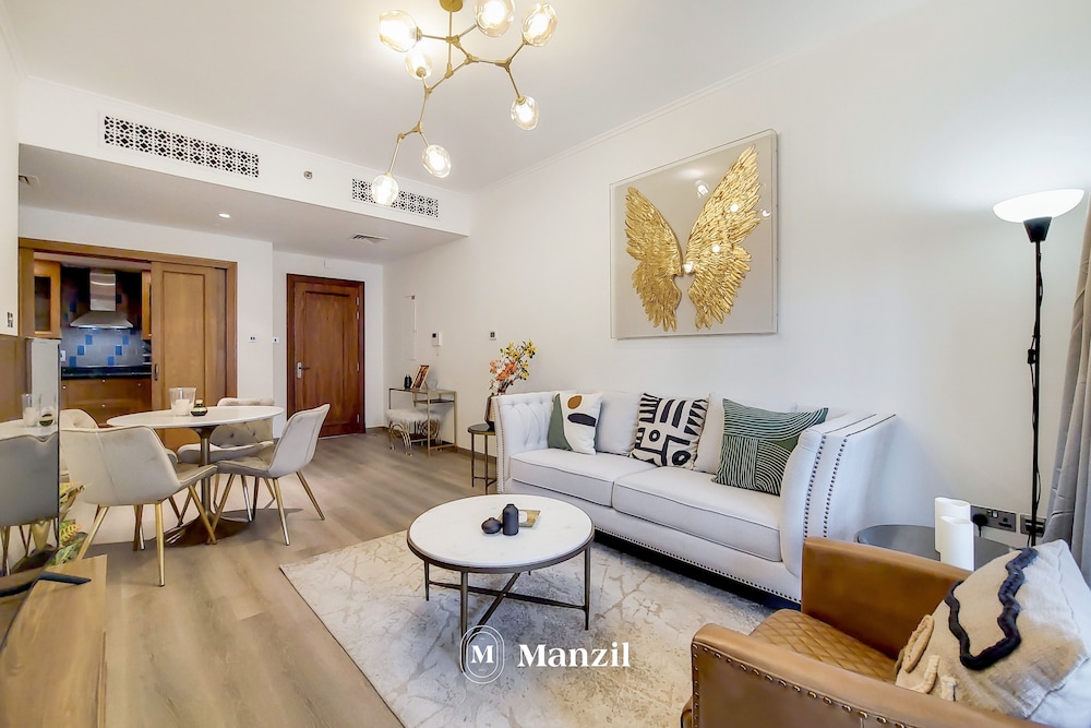 1B Yansoon 404 — 4-Star Luxury Hotel in Dubai, United Arab Emirates