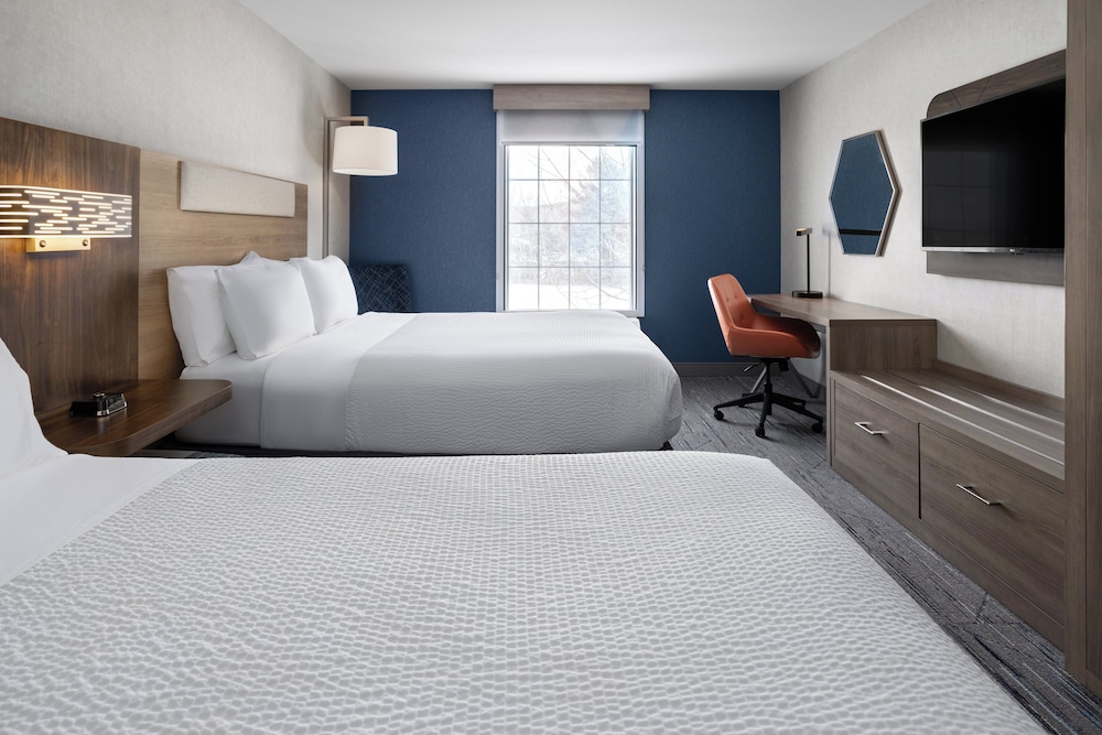 Holiday Inn Express Hotel & Suites Brattleboro by IHG - photo 22
