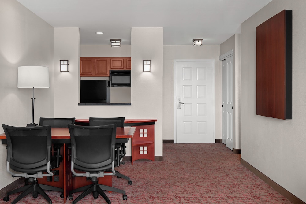 Larkspur Landing Extended Stay Suites Folsom - photo 13
