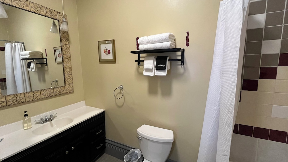 Stone Gables Inn - photo 18