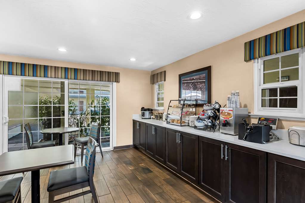 Best Western University Lodge - photo 13