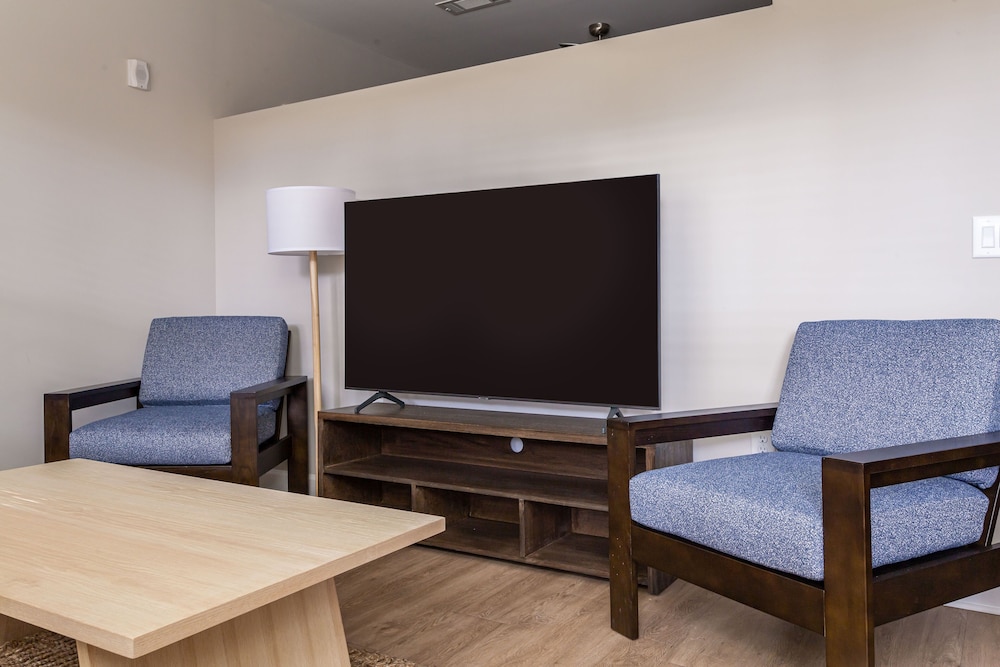 Kasa FreeMoreWest Charlotte - photo 8
