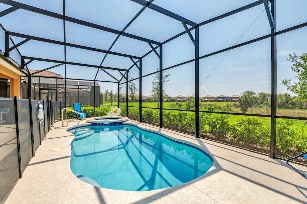 Luxury 6 Bed Private Pool Home In Solterra Resort 6 Bedroom Home by RedAwning - photo 35