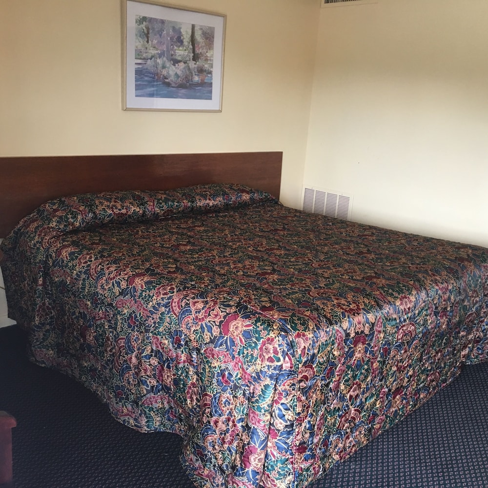 Guest House Motel - photo 12