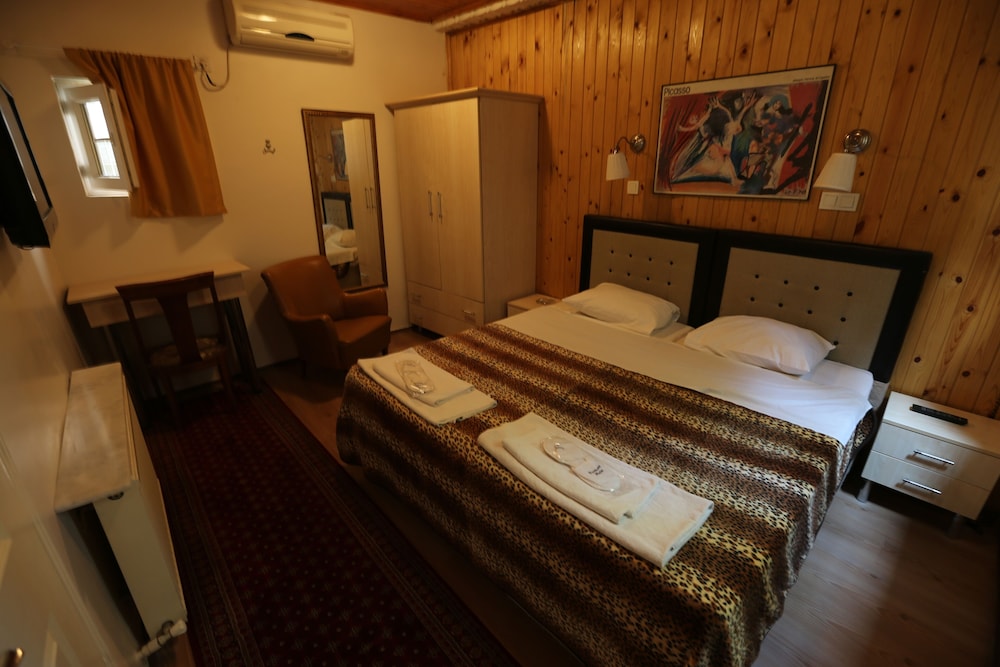 Yeşilköy Airport Hotel — 4-Star Luxury Hotel in Istanbul, Turkey