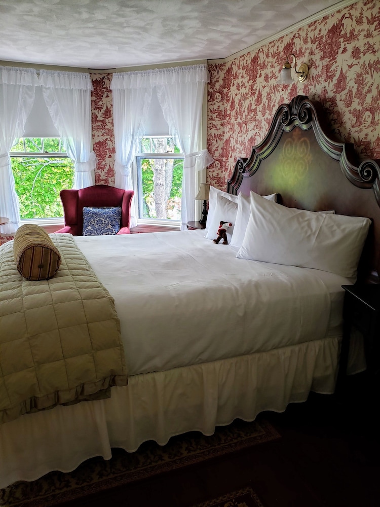 Moseley Cottage Inn & Town Motel - photo 14