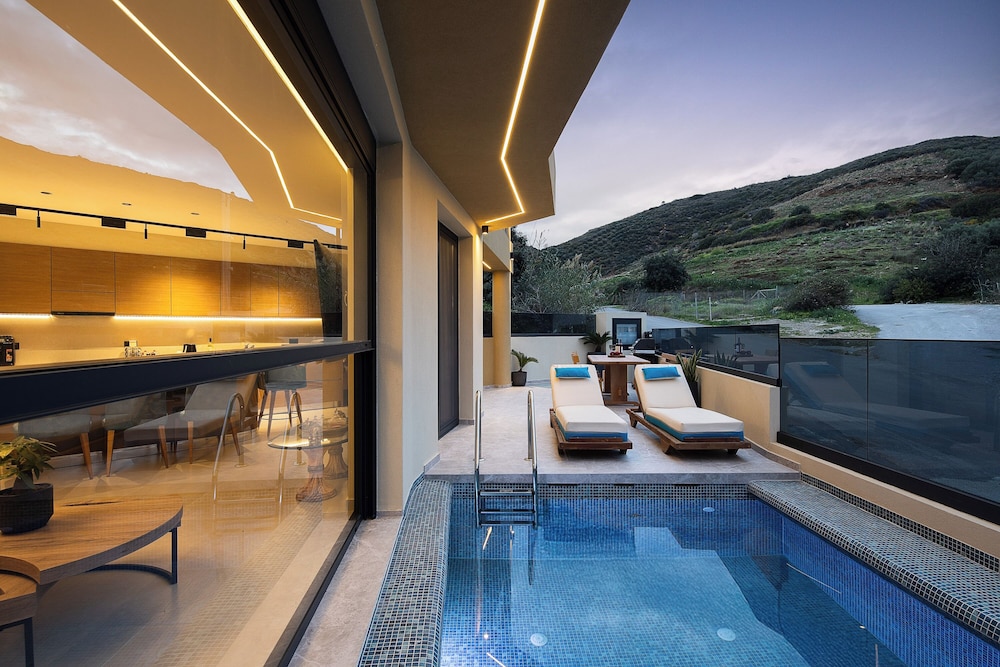 Elmima Villa — 4-Star Luxury Hotel in Bali, Greece