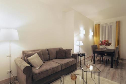 Centro Roma Giallo Locappart — 4-Star Luxury Hotel in Rome, Italy