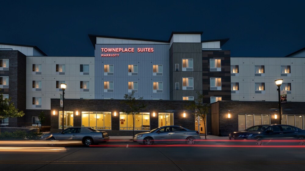 TownePlace Suites by Marriott Milwaukee Oak Creek - photo 48