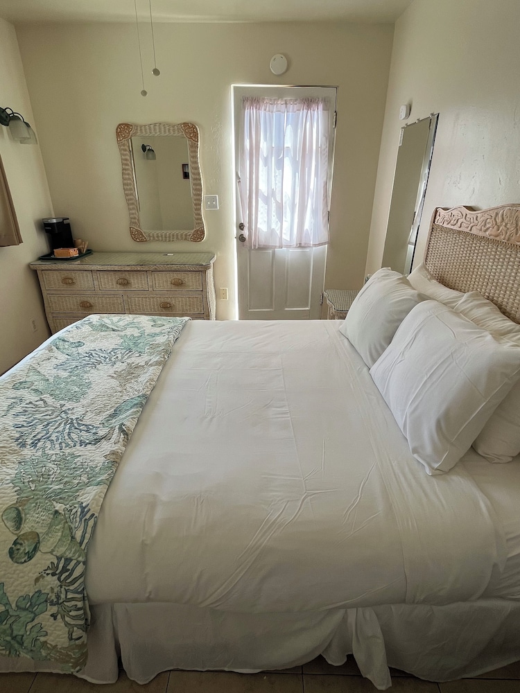The Cayucos Motel - photo 13