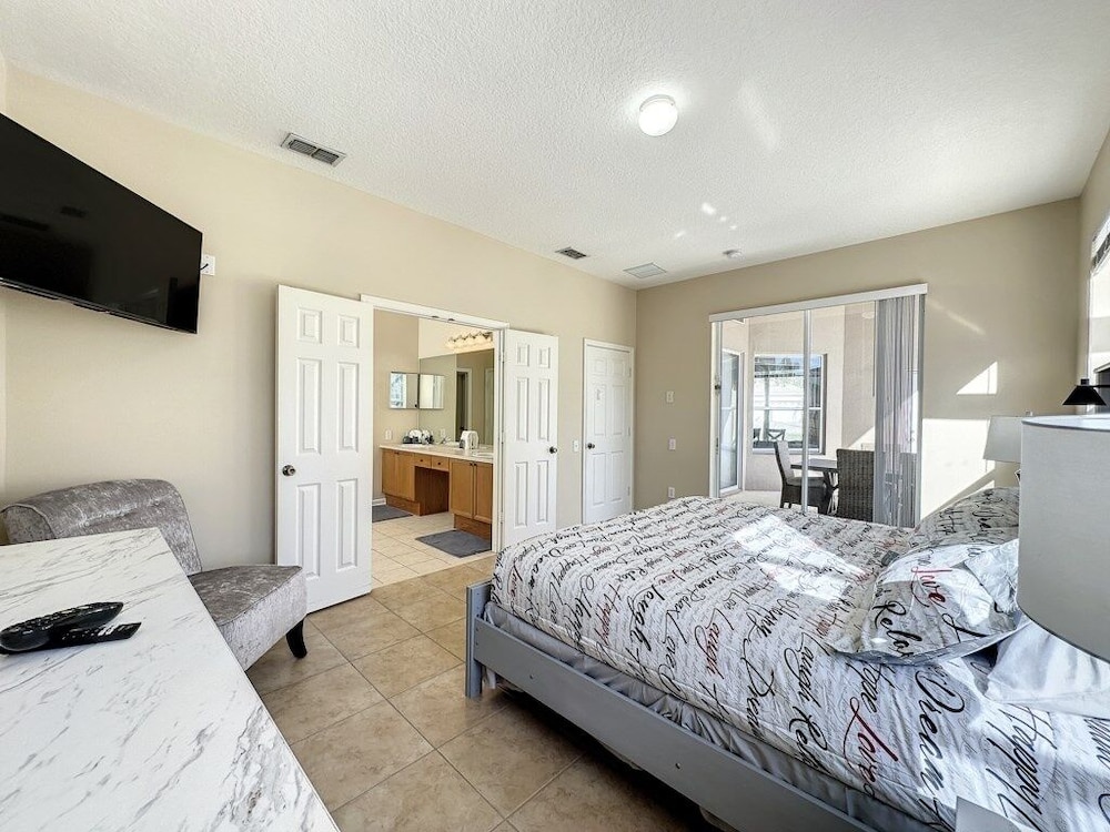 Luxury 6bd 3.5ba Pool Home In Windsor Palms Resort 6 Bedroom Villa by RedAwning - photo 9