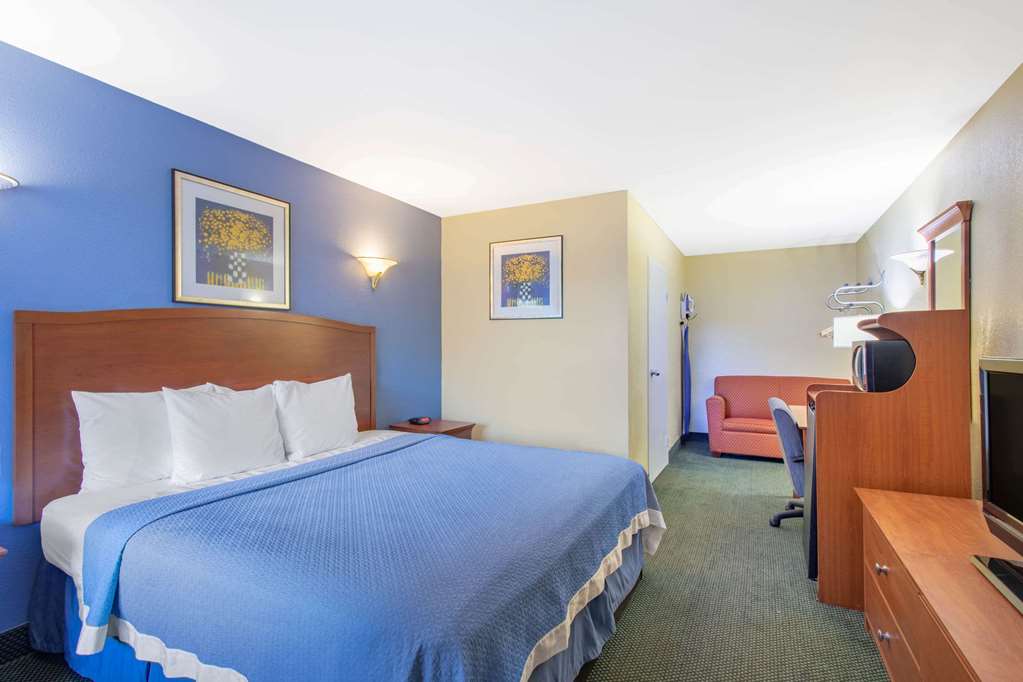 Days Inn by Wyndham Elmsford White Plains - photo 8