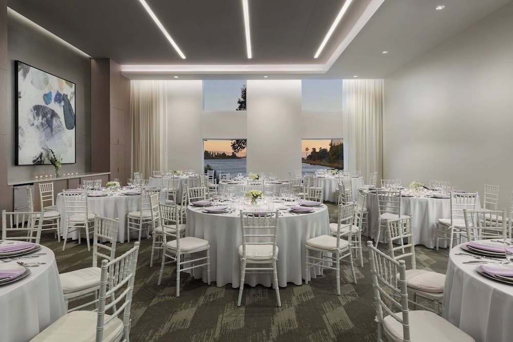 AC Hotel by Marriott San Francisco Airport Oyster Point Waterfront - photo 51