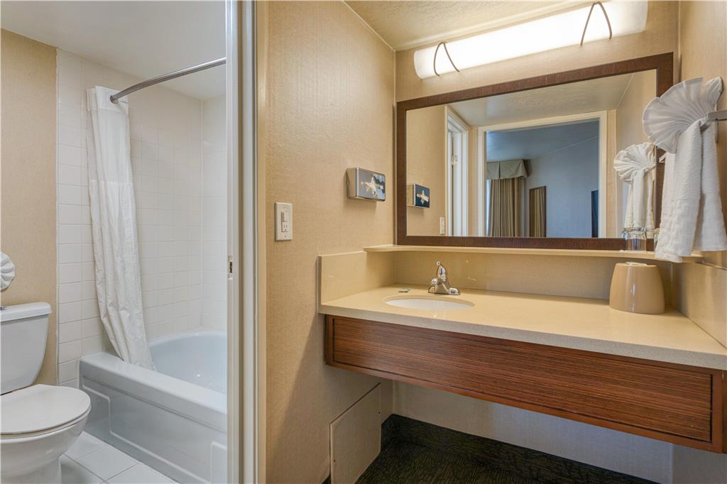 Best Western Seven Seas - photo 33
