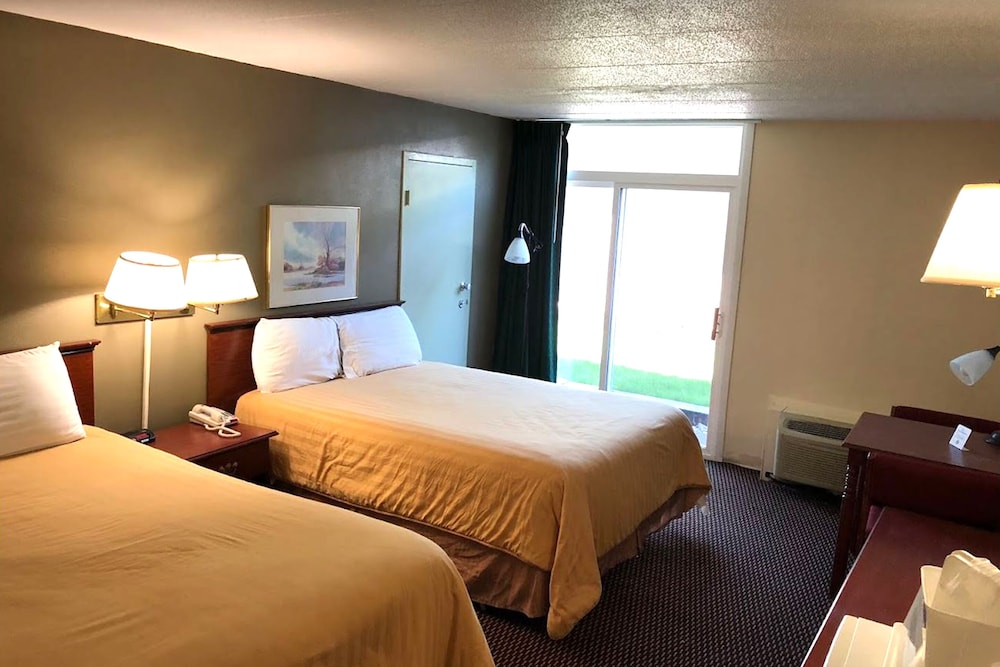 Norwood Inn and Suites Worthington - photo 9