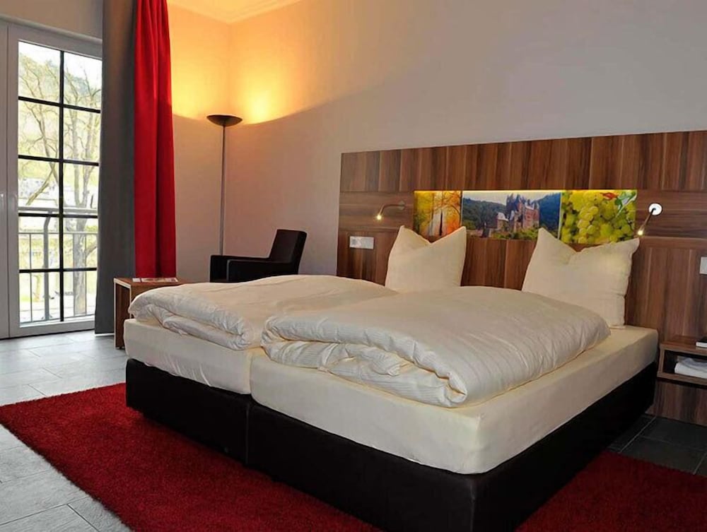 Hotel Cochemer Jung — Cochem — photo 2