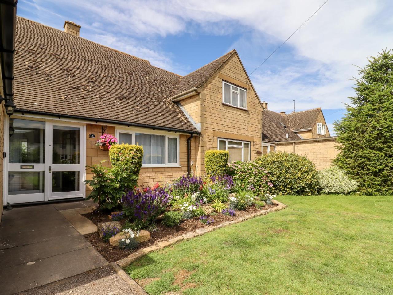 3 Granbrook Lane — 4-Star Luxury Hotel in Chipping Campden, United Kingdom