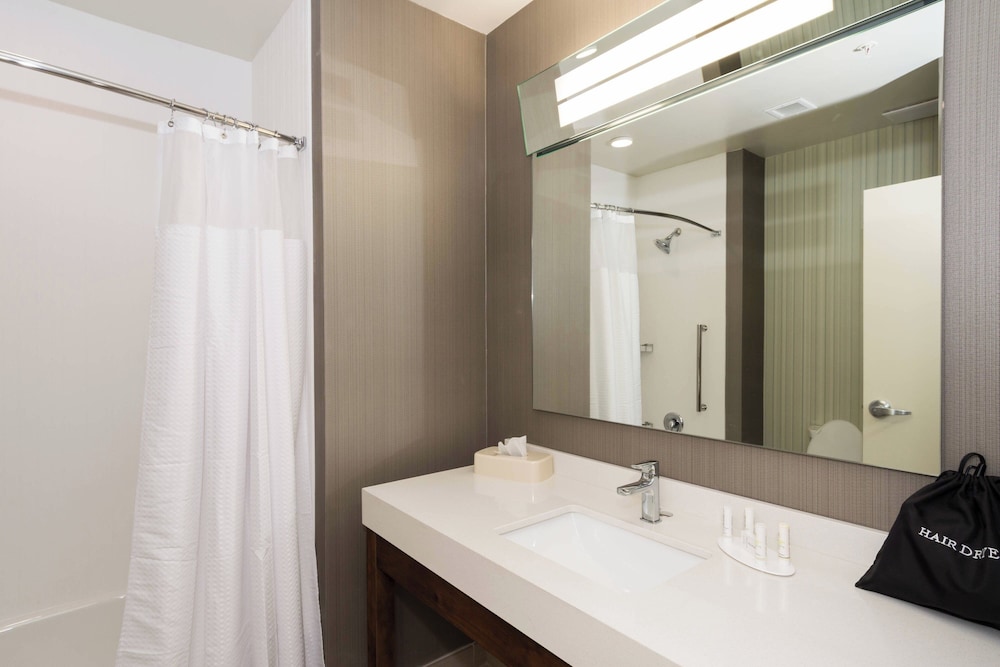 Courtyard By Marriott Fayetteville Fort Bragg Spring Lake - photo 18